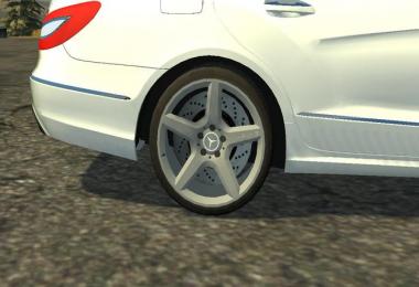 Mercedes Benz E class v 2.0 CLS