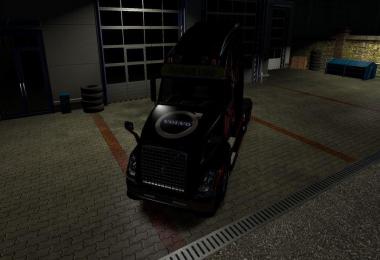 Volvo VNL 670 adapted for ETS2 1.21.x