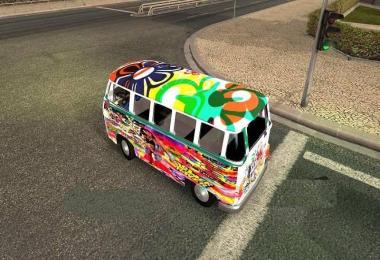 Volkswagen Hippie Van v2 In Traffic