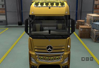 Pack lights, headlights, fog lights, small lights