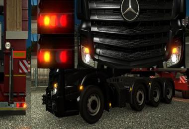 [1.30] Tweaked SCS Flares by obelihnio v1.2