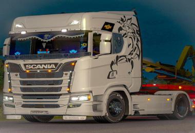 Skin Griffin Multicolor for Scania R,S 2016 v1.0