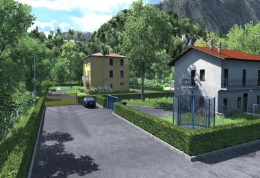 House in Italy with garage, refuel, parking and service [1.37+] 1.0
