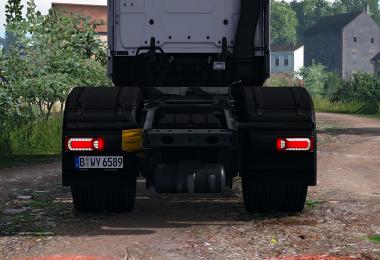 MB New Actros 2019 by Actros 5 Crew + DLC update 1.38