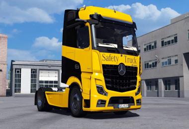 Mercedes Benz New Actros 2019 by Actros 5 Crew v1.5 Fixed 1.39