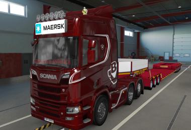 BIG LIGHTBOX SCANIA R AND S 2016 MAERSK WHITE 1.39