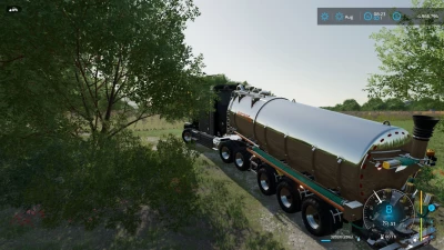 2 Mack Trucks and the Claas Cargos v1.0.0.0