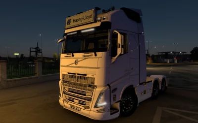 BIG LIGHTBOX VOLVO FH5 2020 HAPAG LLOYD 1.0 1.43