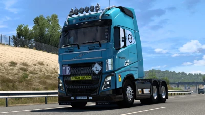 SKIN MAERSK VOLVO FH 2012 1.0 1.40 1.47