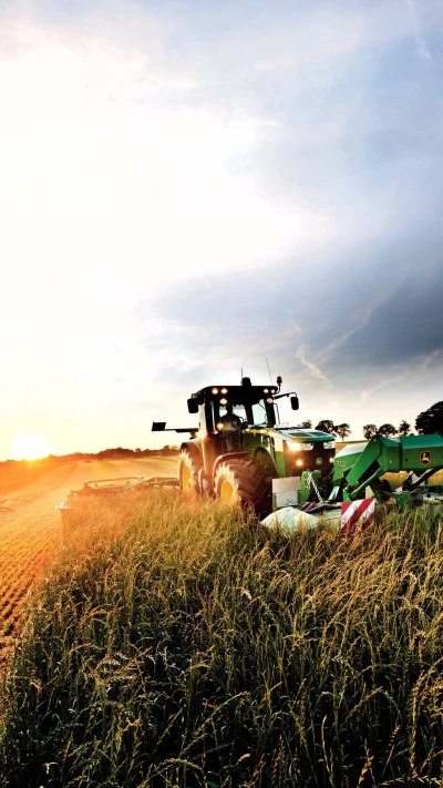 Farming Simulator 18 Mobile + Free DLC