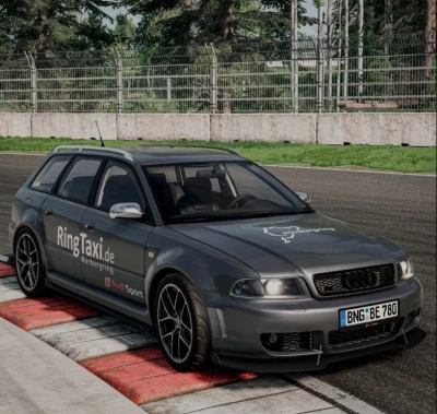 Audi RS4 v1.0 0.33x