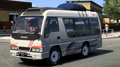 Isuzu NKR 55 Microbus 1.54