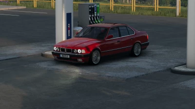 BMW 7-Series E32 v1.0