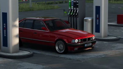 BMW 7-Series E32 v1.0