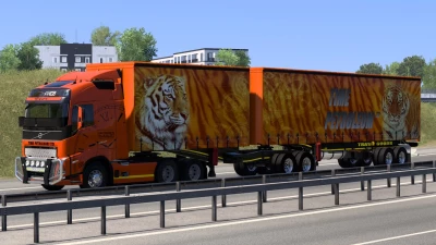 Henred Fruehauf trailer pack and skeletal trailer 1.55