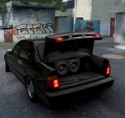 BMW E34 M5/5-Series Sedan v1.0 0.39.x