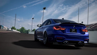 BMW M4 (F82) (2015-2020) (with CarPlay) v1.0 0.39.x