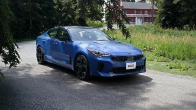 Kia Stinger Pre-Facelift And Facelift v1.0