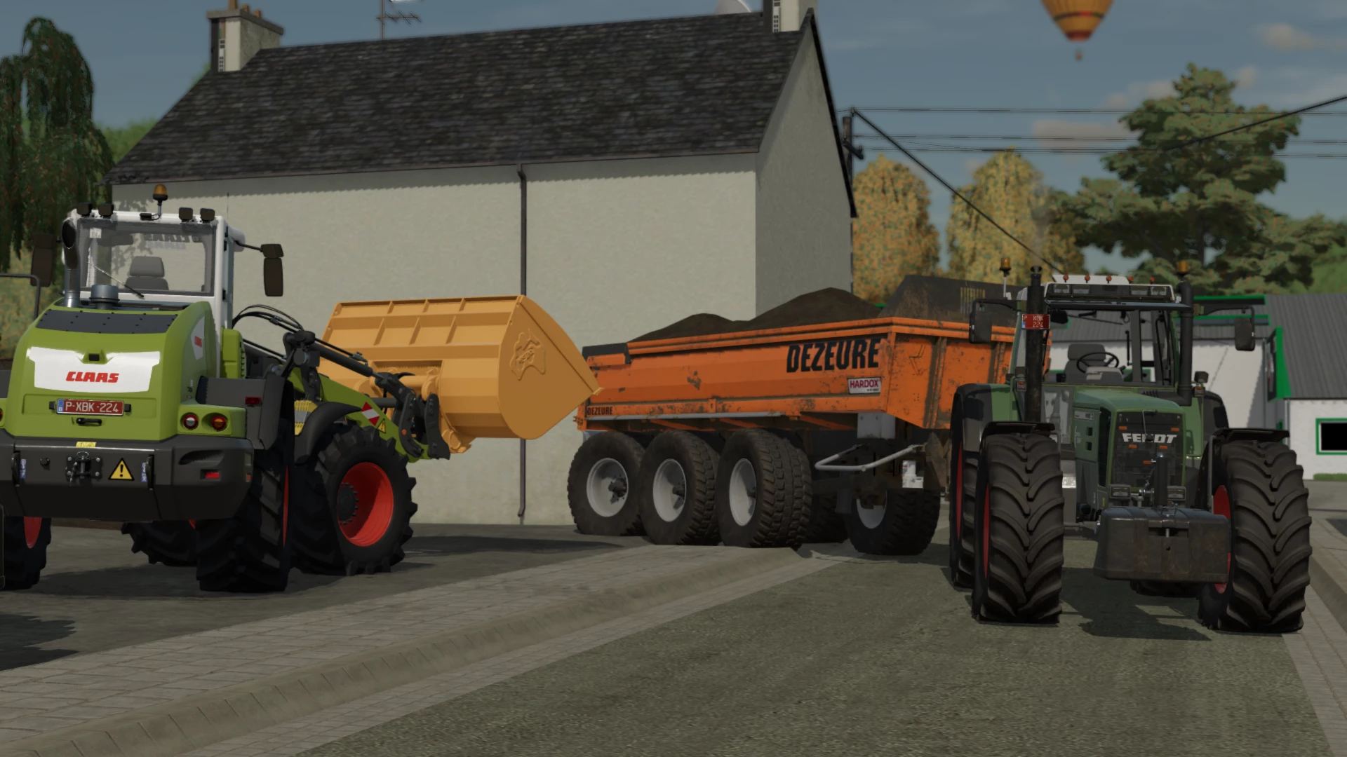 Fendt 824 turboshift hauling dirt